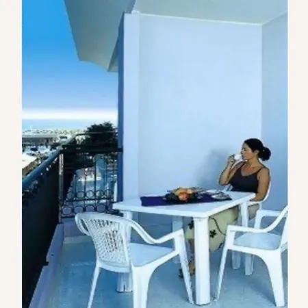 Apartment Modern With Outdoor Pool - Beahost *